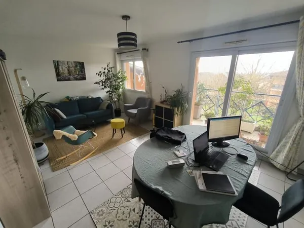 À louer - Appartement 3 pièces de 63 m² sur les hauteurs de l'Union