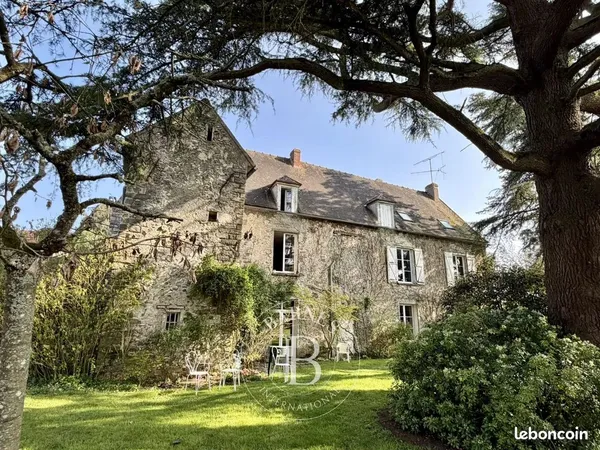 Propriété 25 pièces 700 m²