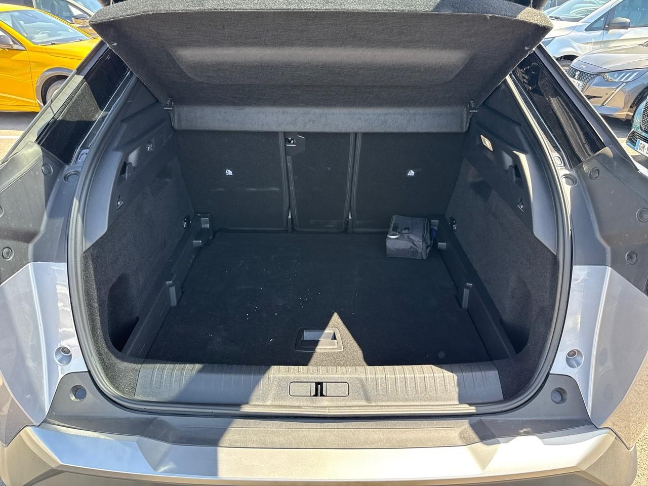 Peugeot 3008 hybrid 145 e-dcs6 gt — photo 6