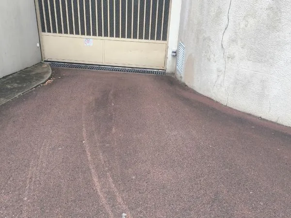 Box à côté de la gare et Centre ville