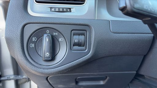 Volkswagen Golf 1.6 TDI 110 - Trendline – 2015 – 152683 km – Diesel – Boîte Manuelle — photo 5