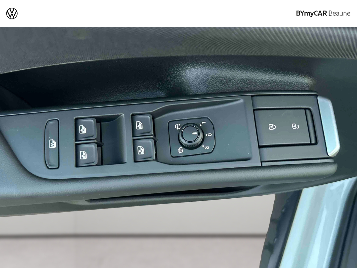 Volkswagen T-Roc 1.5 eTSI Hybrid 116 ch DSG7 — photo 18