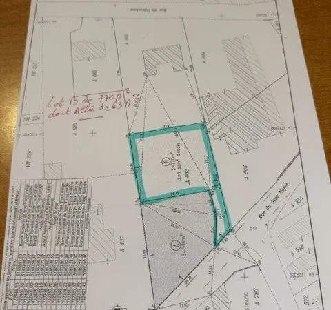 Terrain 770 m² Saint-Laure