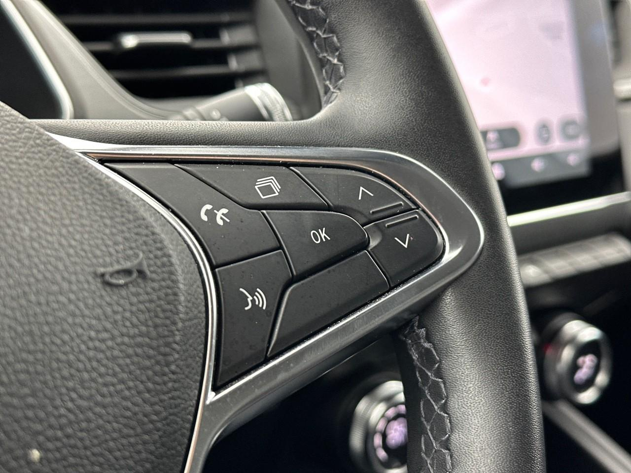 Renault Captur e-tech plug-in 160 intens — photo 21