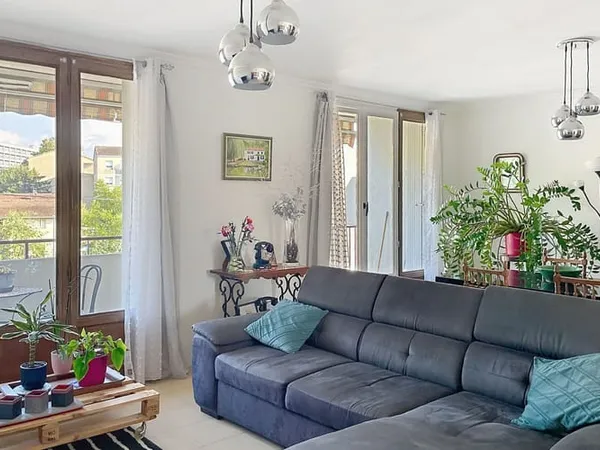 Appartement 3 pièces 84 m²