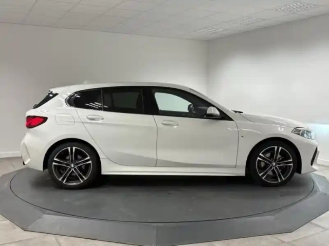 Bmw Serie 1 série 1 118da 150ch m sport 8cv — photo 3