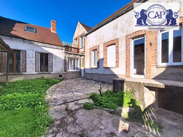 MAISON DE VILLAGE, Beaux volumes