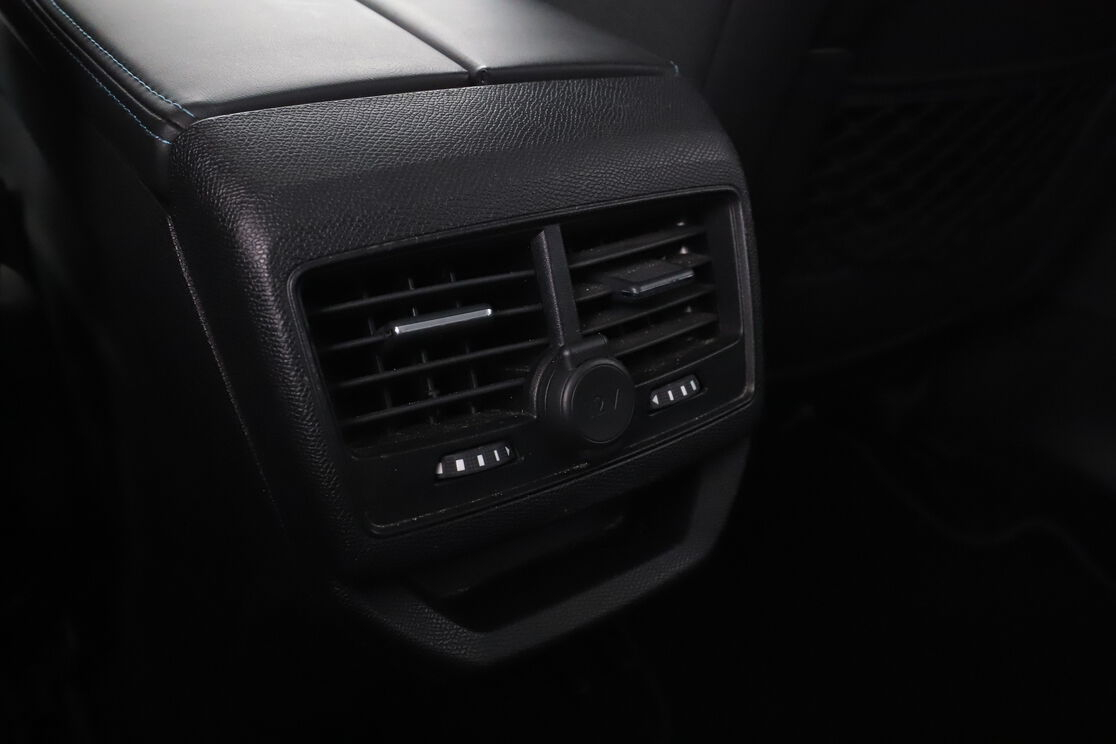Peugeot 3008 1.2 PureTech Crossway EAT6 — photo 13