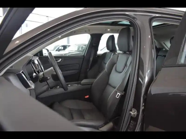 Volvo Xc60 t6 awd 253 + 145ch plus style dark geartronic — photo 11