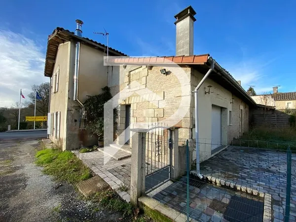Maison en pierre à St Martin du Bois