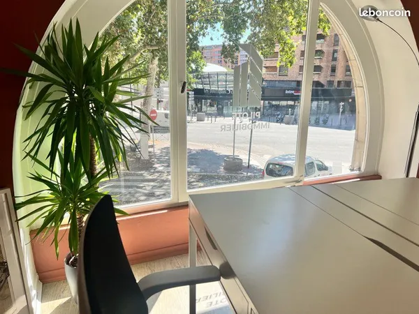 Dans Coworking bureau indépendant 4 places
