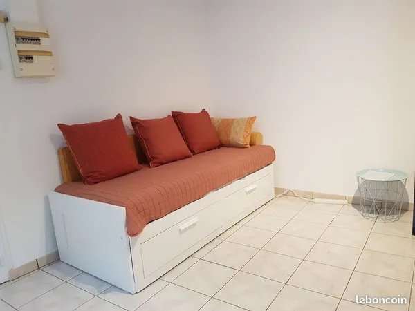 Studio meublé centre-ville & plage