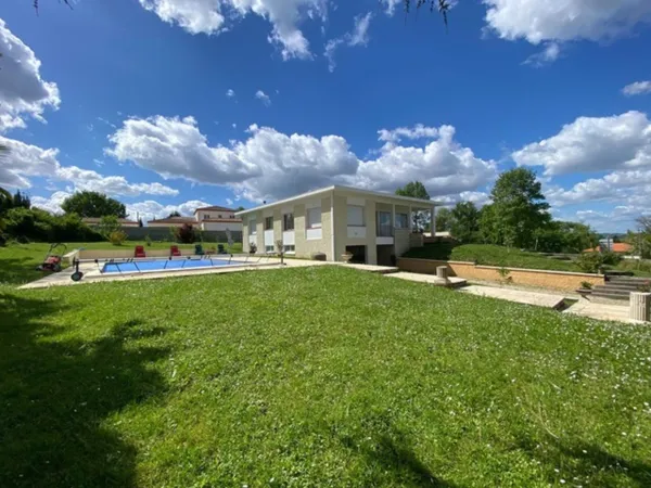 Maison 5 pièces 226 m²