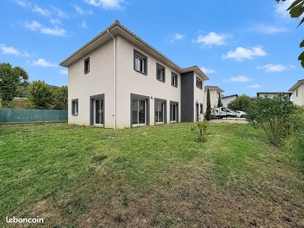 Maison 6 pièces 183 m²