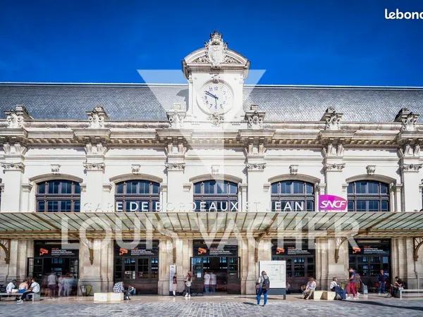 Local commercial 77 m² BORDEAUX