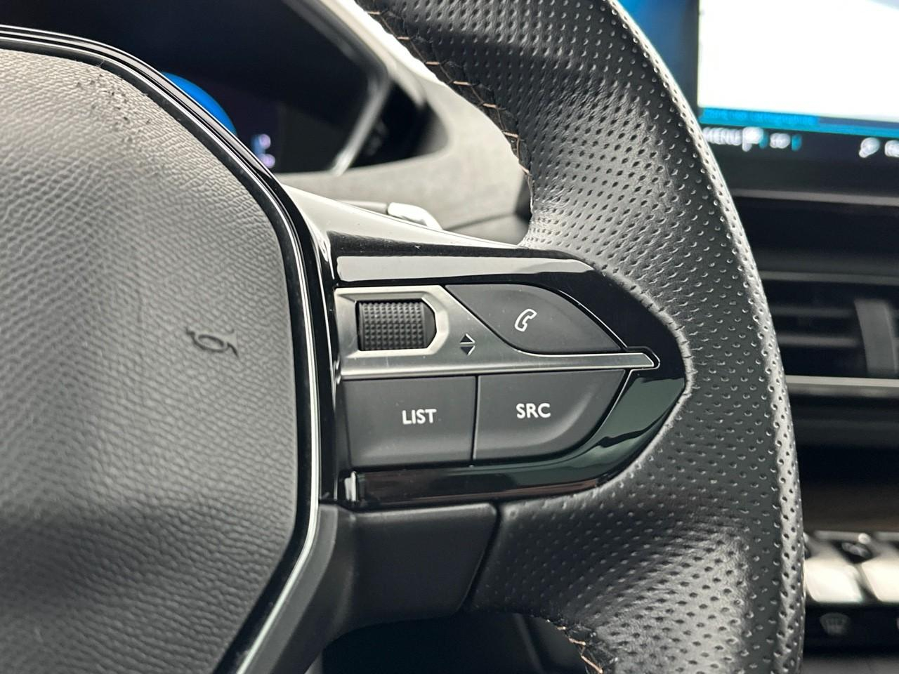 Peugeot 3008 hybrid 225 e-eat8 gt pack — photo 19