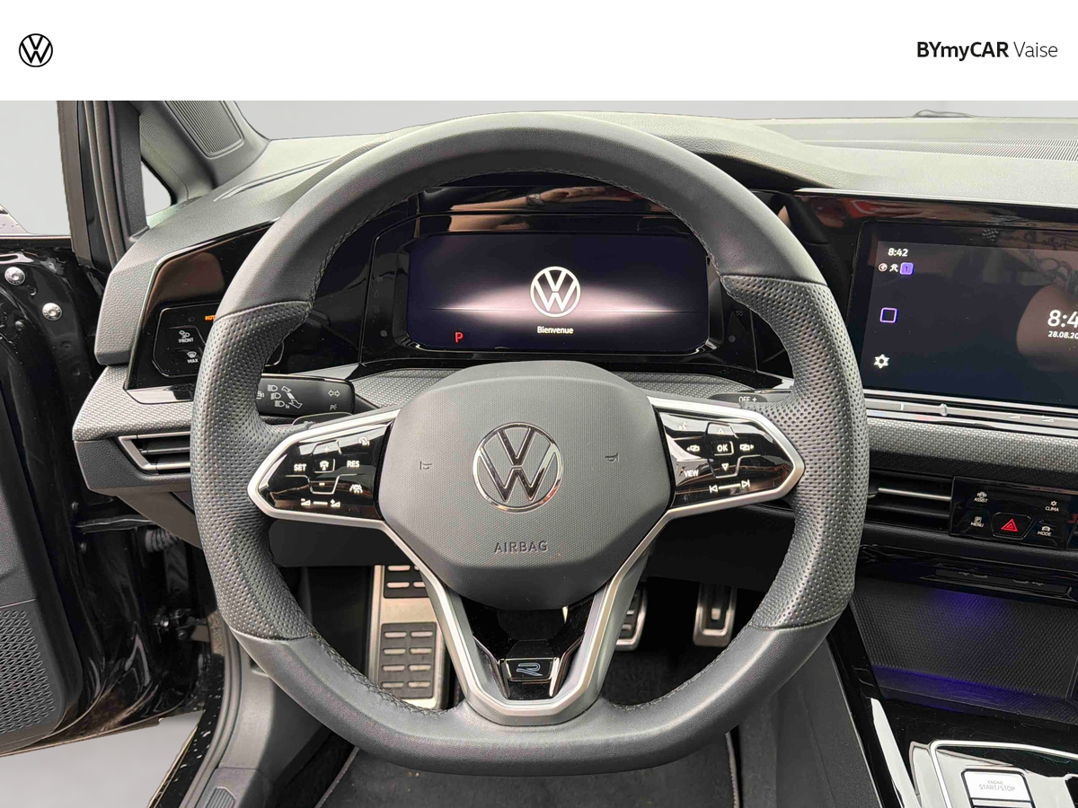 Volkswagen Golf 1.5 eTSI OPF 130 DSG7 — photo 10