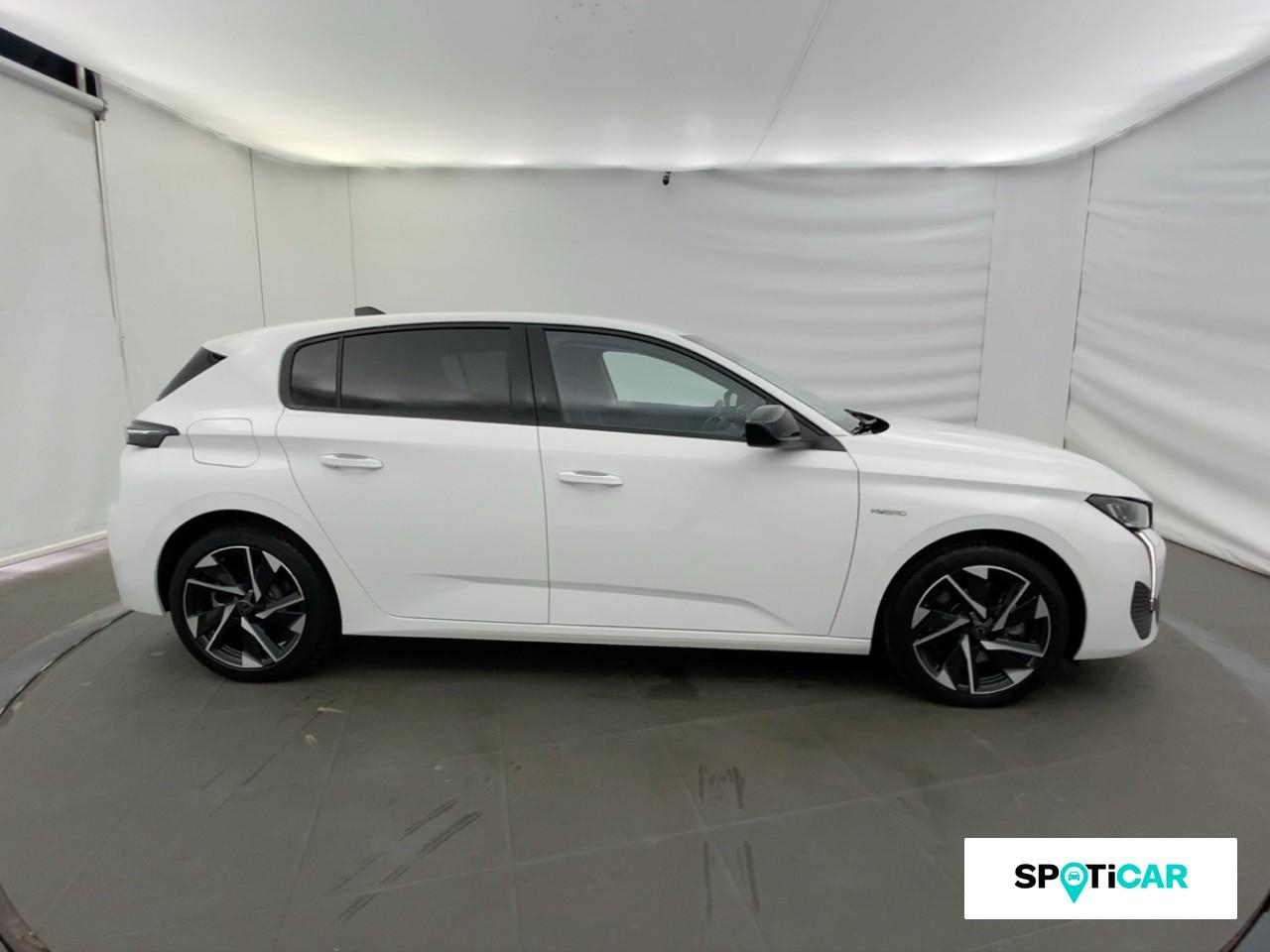 Peugeot 308 phev 180ch allure pack e-eat8 — photo 4