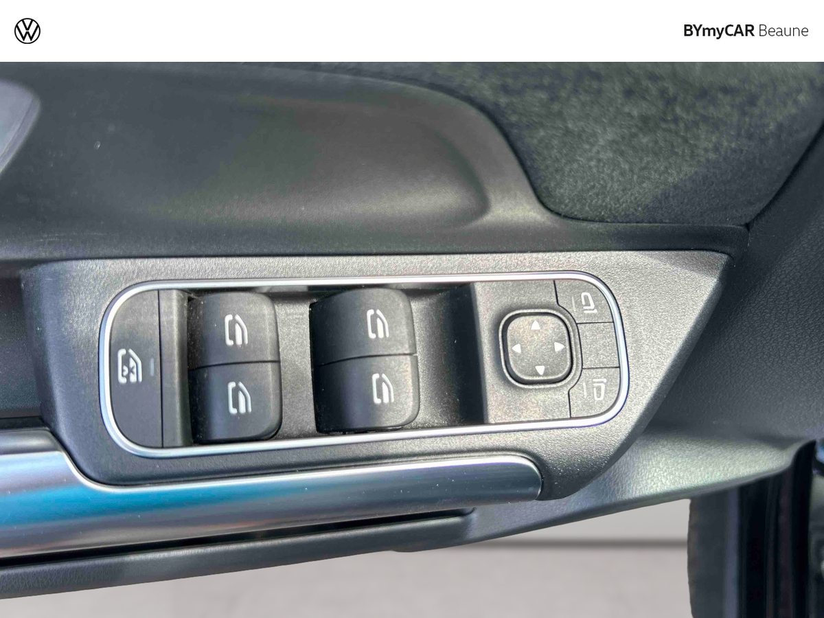 Mercedes GLA 200 7G-DCT AMG Line — photo 18