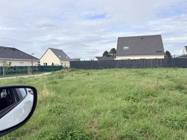 Terrain 1000 m²