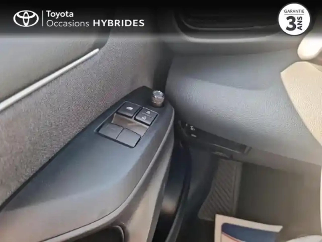 Toyota Yaris 116h dynamic 5p my22 — photo 14