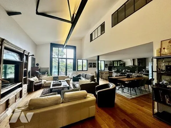 Vends maison - 417 m² - 3 pièces, 2 chambres - Angers 49100