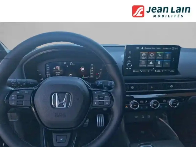 Honda Civic "e":hev 2.0 i-mmd — photo 11