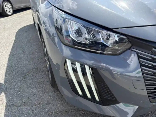 Peugeot 208 electrique 54 kwh 156ch — photo 16