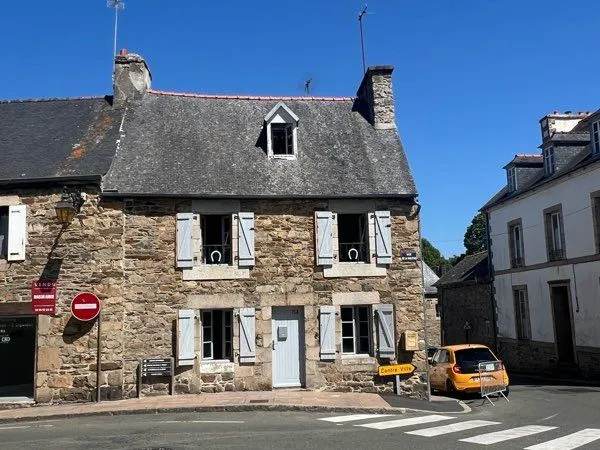 Vends petite maison de caractère à treguier