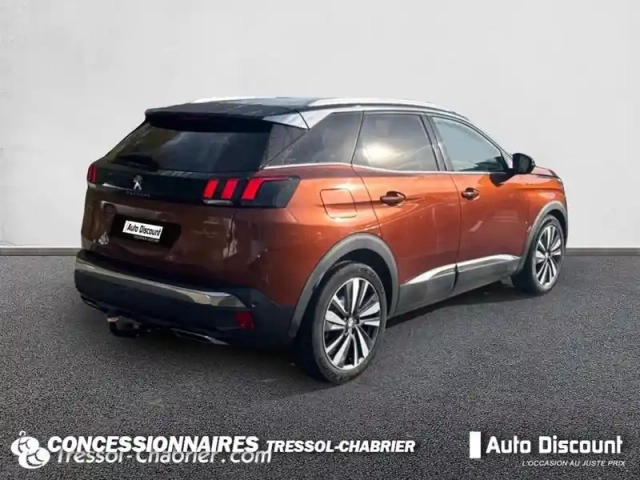 Peugeot 3008 puretech 180ch s&amp;s eat8 gt line — photo 2