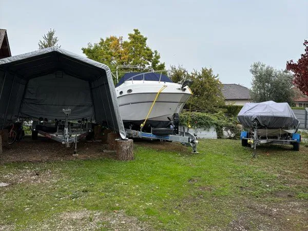 Parking stockage bateau, remorque
