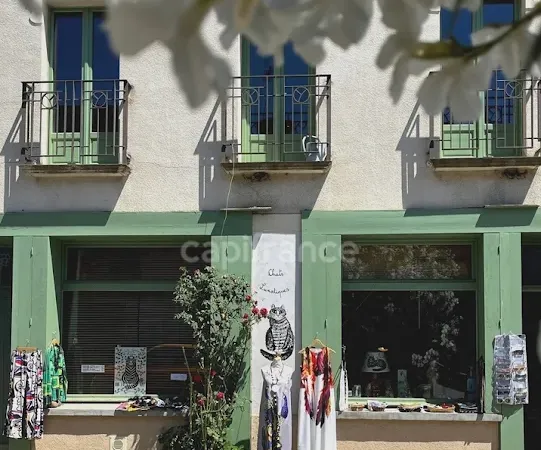 Maison 10 pièces 270 m²