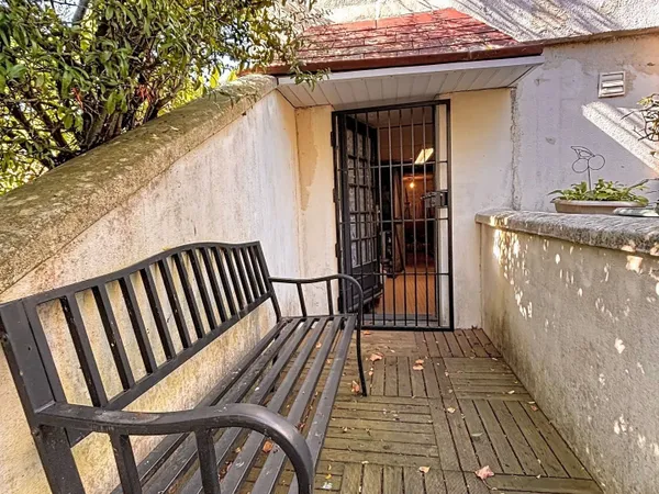 À VENDRE - Maison familiale de 198M² avec terrain de 1143 m² à Longueville, à 5 min de Granville et 