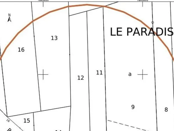 Terrain 1646 m²
