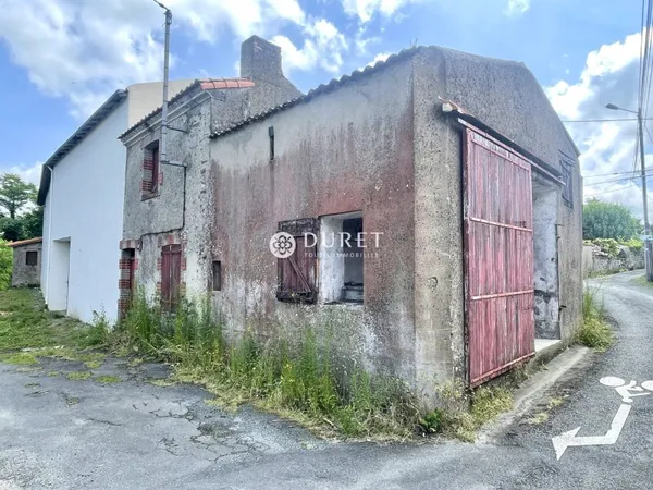 Local 1 pièce 131 m²