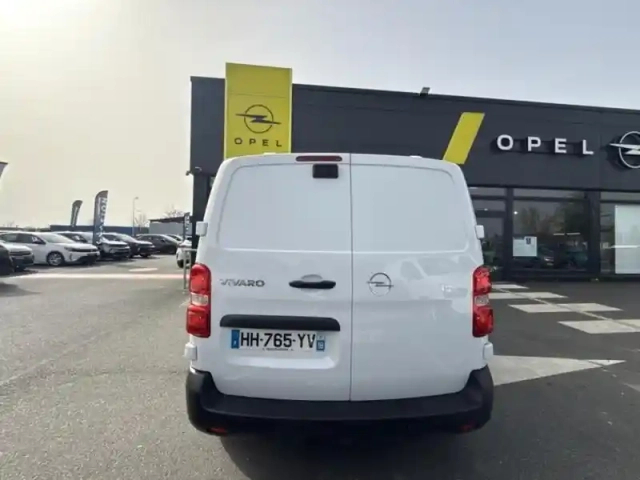 Opel Vivaro fg m 1.5 diesel 120ch — photo 6