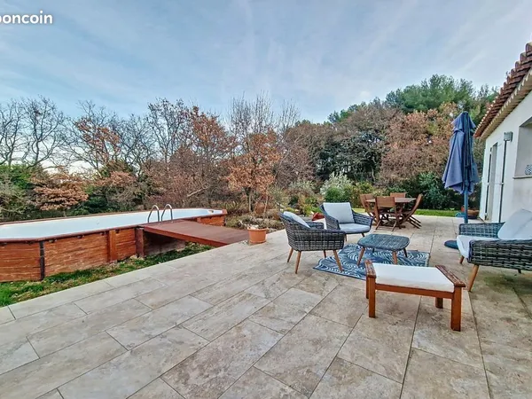 Maison plain pied t4 piscine jardin