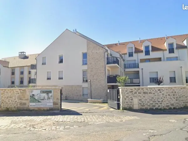 Parking Villeron