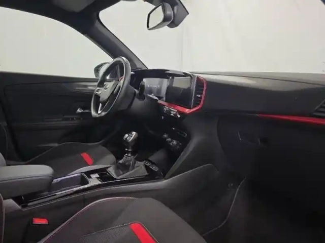 Opel Mokka 1.2 turbo 100ch gs line — photo 9