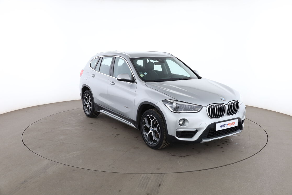 BMW X1 sDrive18d xLine — photo 7