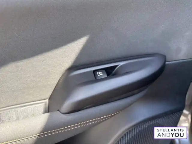 Alfa Romeo Tonale 1.3 hybride rechargeable phev 190ch at6 e-q4 — photo 25
