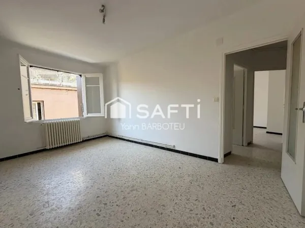 Local 3 pièces 58 m²