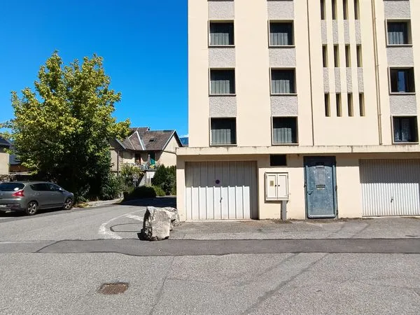Garage à louer