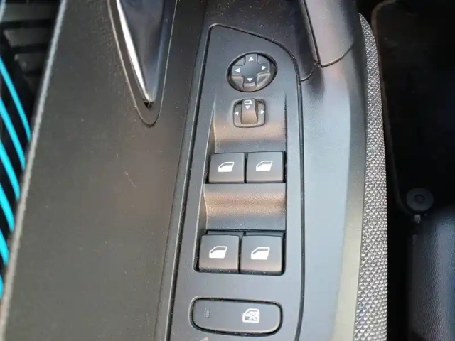 Peugeot 2008 puretech 130 s&amp;s eat8 — photo 60