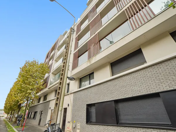 Place de Parking - Proche Carnot Romainville