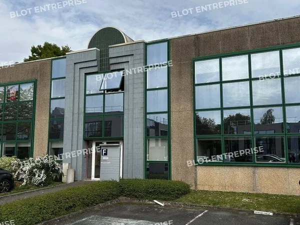 Bureaux 184 m²