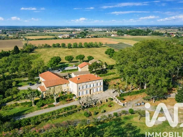 Maison 15 pièces 469 m²