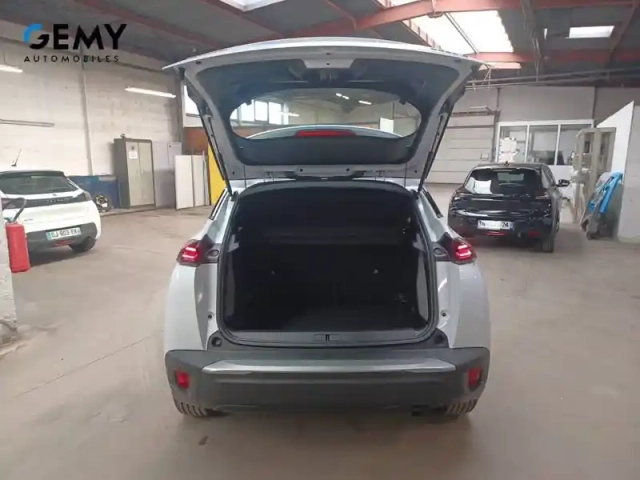 Peugeot 2008 hybrid 110 e-dcs6 — photo 23