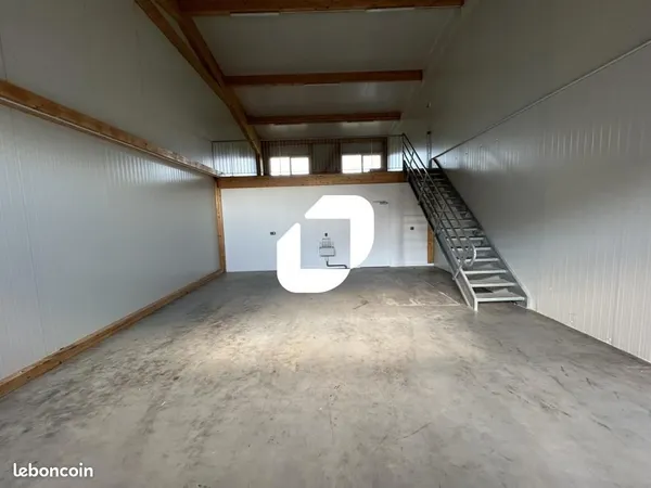 Local d'activité 28 m²