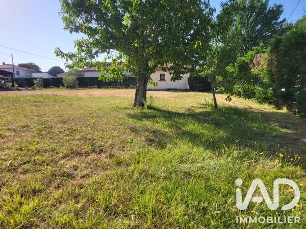 Terrain 500 m²